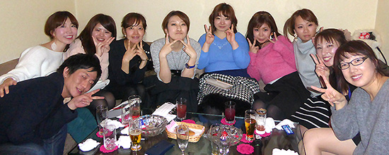2016年度 忘年会 2次会! みんなでカラオケ! 深夜まで盛り上がりました!