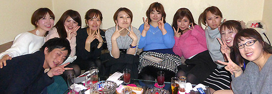 2016年度 忘年会 2次会! みんなでカラオケ! 深夜まで盛り上がりました!