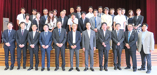 第33回 全国歯科大学同窓会・校友会学術担当者連絡会 記念写真